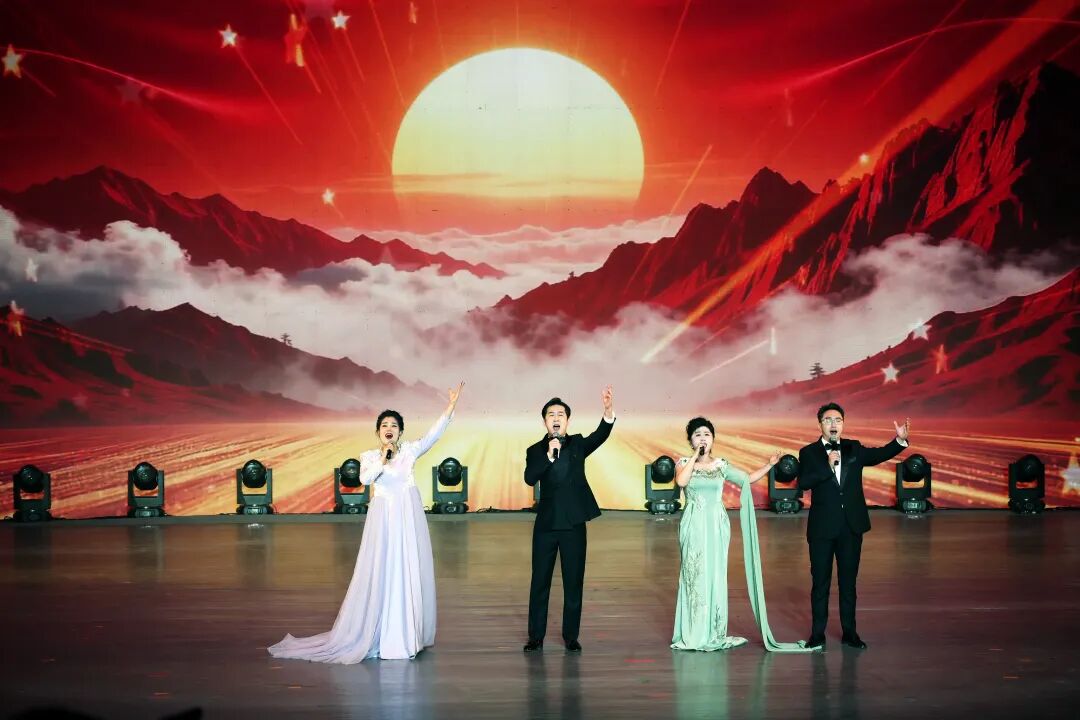 ""/ 图片