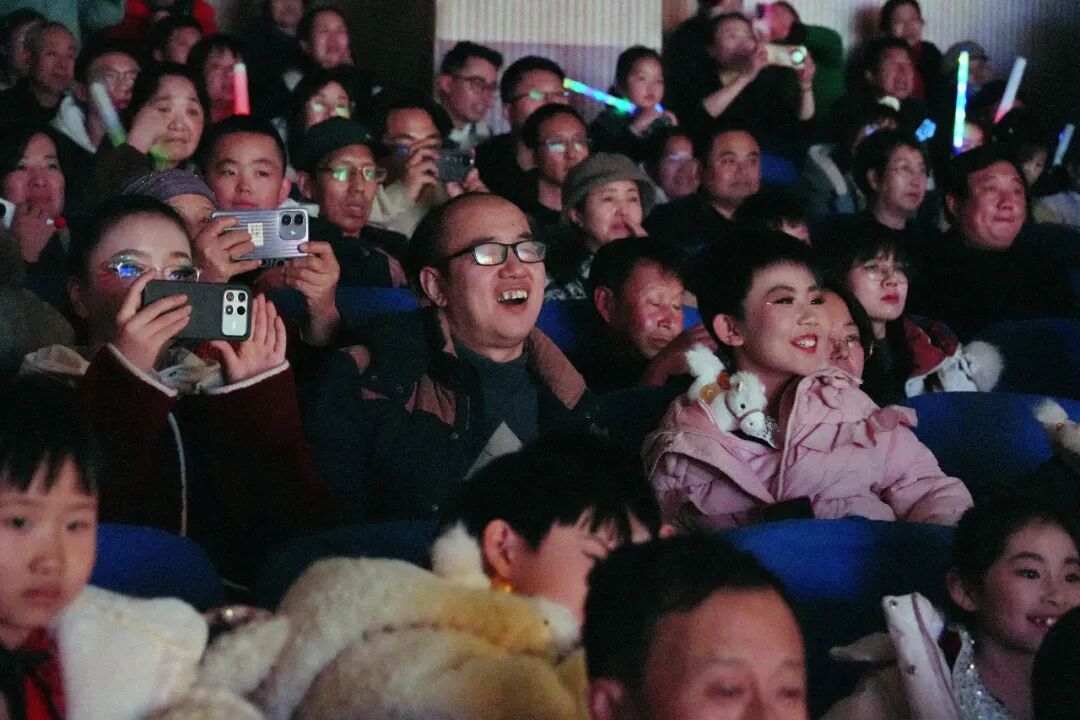 ""/ 图片